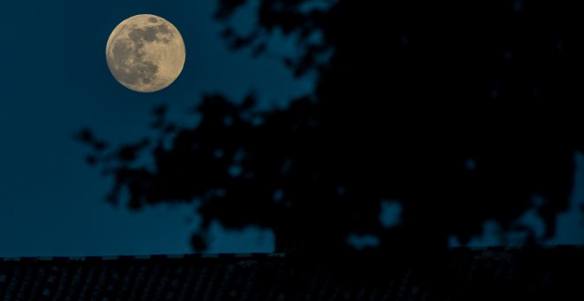 Este lunes comienza el verano, acompañado de Júpiter, Saturno y la Luna llena