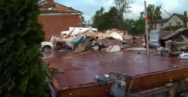 Un peligroso tornado deja ocho heridos en Illinois (EEUU)