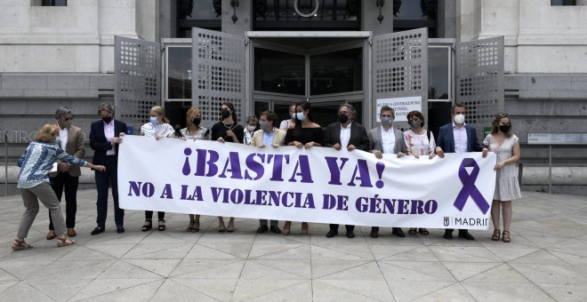 Un minuto de silencio por cada acto de violencia de género e intrafamiliar