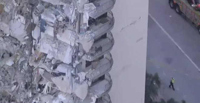 Se derrumba un edificio de apartamentos de 12 plantas en Miami Beach