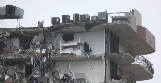 Continúan la búsqueda contra reloj de supervivientes tras el derrumbe parcial de un edificio en Miami