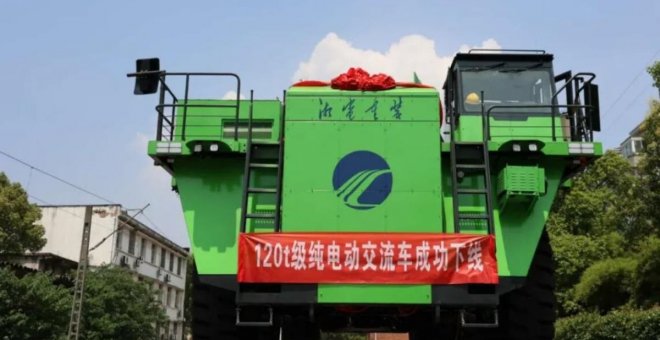 China fabrica el "primer" camión minero eléctrico de baterías del mundo