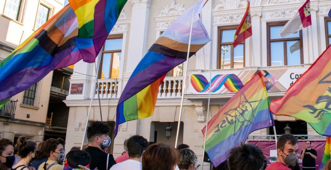 Un 15 por ciento de las personas LGTBI abandonó Castilla-La Mancha por discriminación