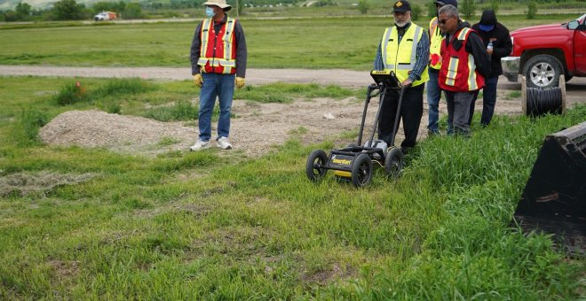 Encuentran 182 tumbas en un internado canadiense para indígenas