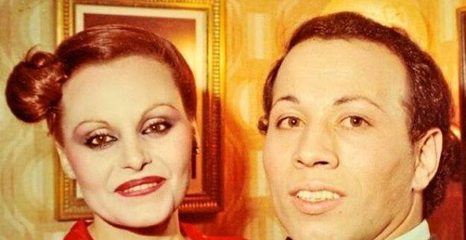 Paco España, el icono del transformismo durante la Transición que saltó a la fama por imitar a Lola Flores