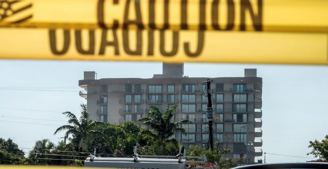 Se reanudan las operaciones de búsqueda en el edificio derrumbado de Miami-Dade