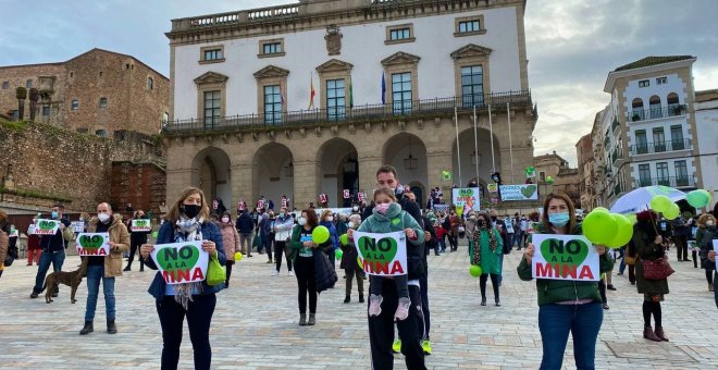 Un mineral clave para el futuro, una tierra rica y un debate social: la batalla por el litio en Extremadura
