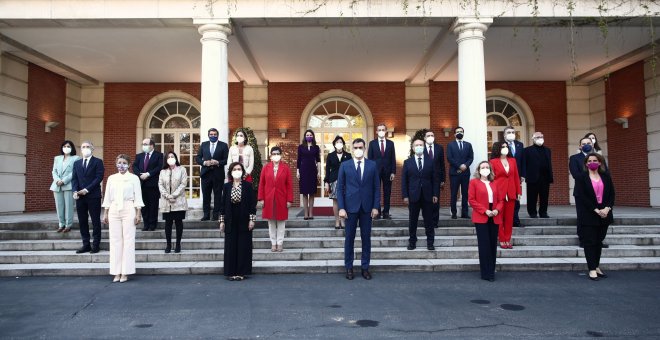 Estos son todos los ministros y ministras que entran y salen del Gobierno tras la remodelación de Sánchez