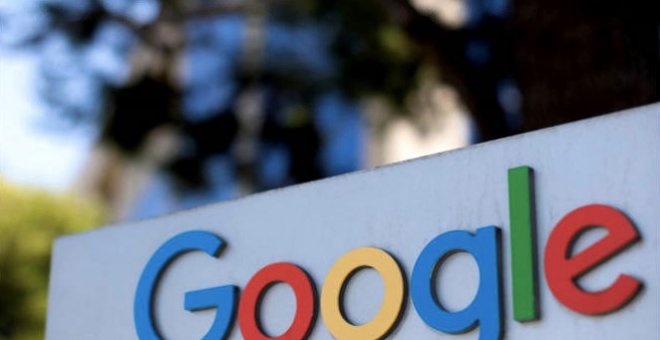 Francia multa con 500 millones a Google por usar los contenidos de los medios