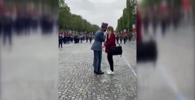 Francia desfila en su Día Nacional por las calles de París