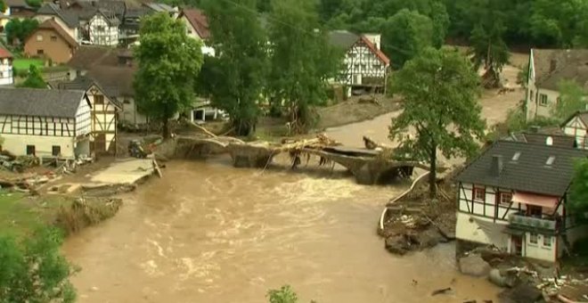 Más de 30 muertos en inundaciones