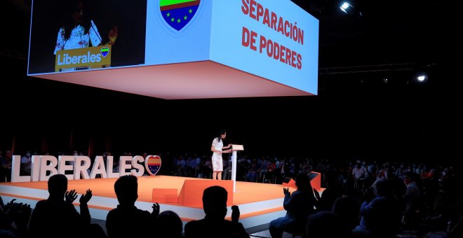 Ciudadanos pretende alejarse del PP y abraza el liberalismo en su acto de Madrid