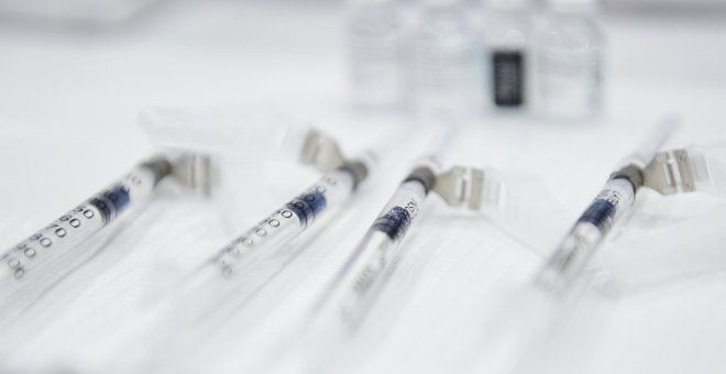 La autocita para vacunas en Cantabria comenzará a finales de mes con el grupo de 18 a 29 años