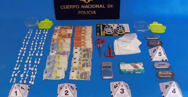 La Policía erradica un 'punto negro' de venta de cocaína en Torrelavega, con dos detenidos