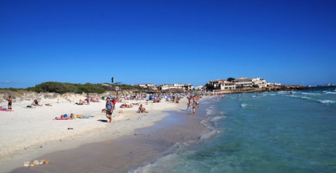 La descentralización del turismo en Mallorca: de visitantes en los 80 a vecinos en 2021