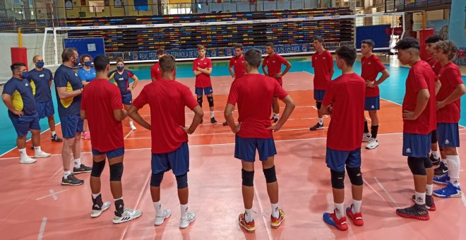 Ocho positivos de covid-19 en la Federación Española de Voleibol obligan a suspender su concentración