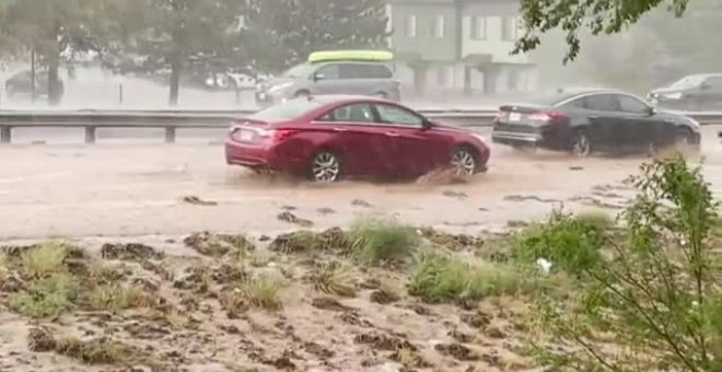 Las fuertes lluvias inundan varios condados de Arizona y Utah