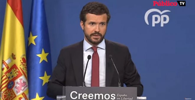 Pablo Casado cuelga las medallas a Pedro Sánchez