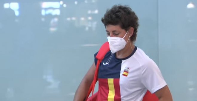 Carla Suárez llega a Barcelona tras caer eliminada en cuartos de los JJOO