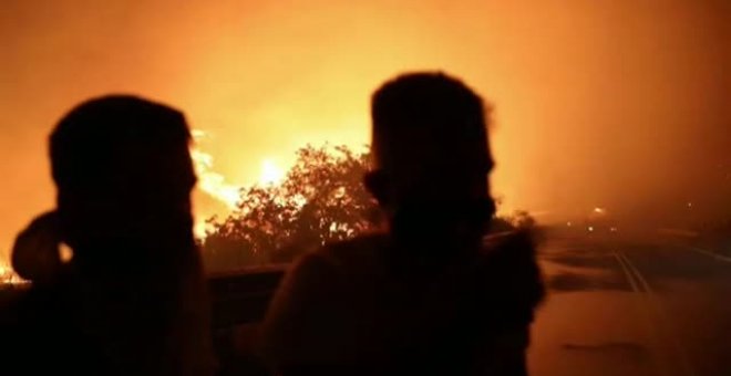 Grecia arde con más de 100 incendios activos en el país