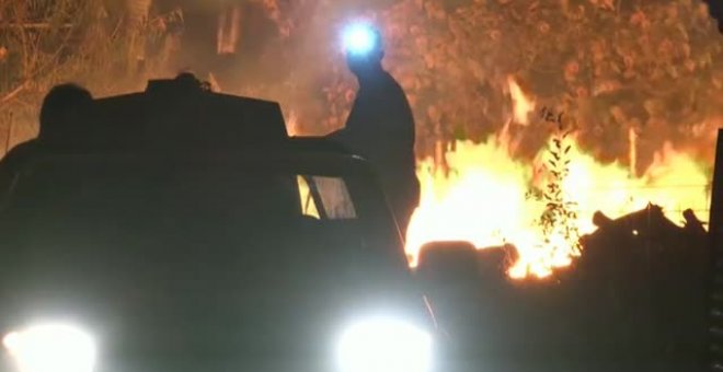 El fuego azota descontrolado Grecia destruyendo bosques,casas y negocios 12 dias consecutivos