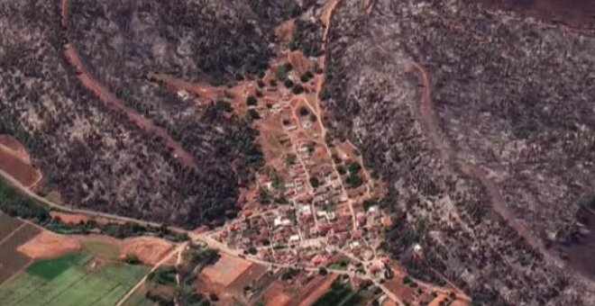 Los incendios forestales siguen devastando la isla de Eubea, en Grecia
