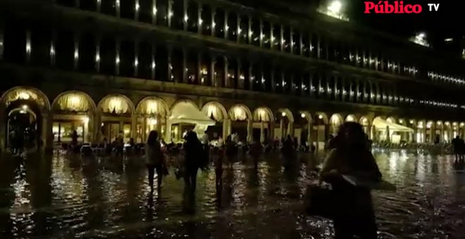 El fenómeno 'aqua alta' inunda Venecia en pleno verano