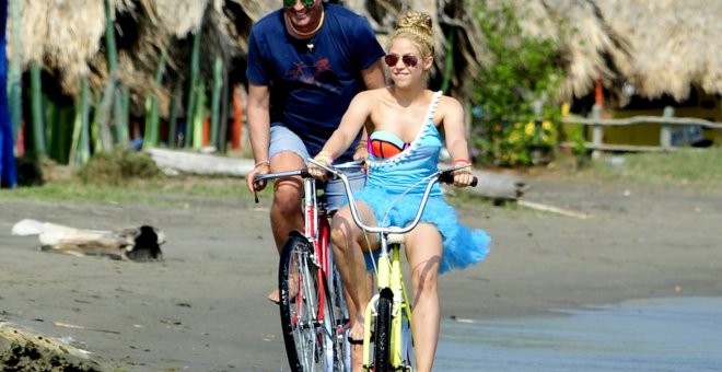 Canciones del verano / La dichosa bicicleta de Shakira y Carlos Vives