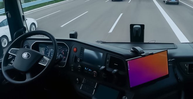 El vídeo del día: un camión autónomo de nivel 4 rodando sin nadie al volante