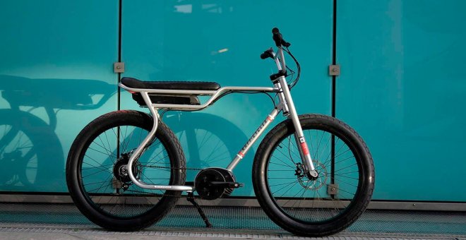 Robustez y diseño Scrambler para esta bicicleta eléctrica con un cuadro recubierto de polvo (sí, de polvo)