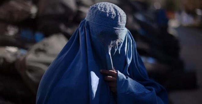 Una nueva barbarie, pero no totalmente nueva: realidad y peligros de la mujer afgana