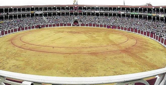 El empresario de la plaza de Gijón no ve constitucional suprimir los toros