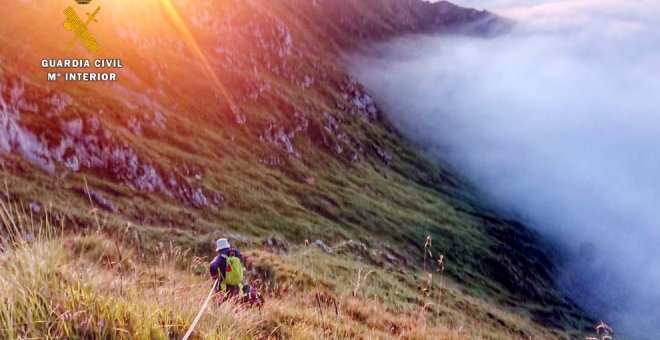 El GREIM rescata a un montañero valenciano enriscado a 1.500 metros de altura en Tresviso