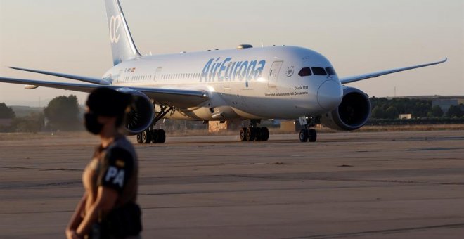 Llega a Madrid un segundo avión con otras 110 personas evacuadas de Afganistán