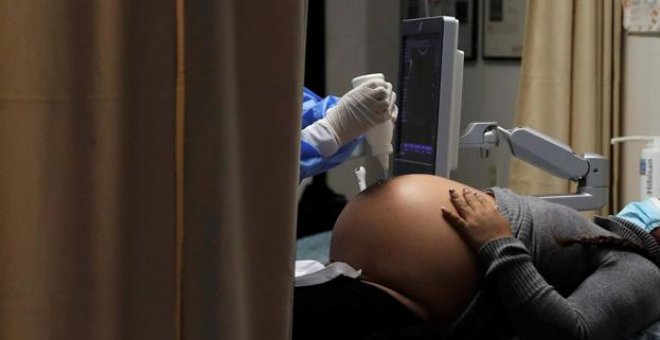 Muere una mujer de 37 años por covid en Gijón tras dar a luz por cesárea