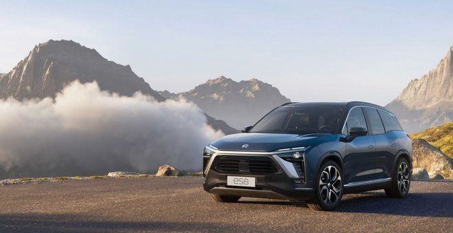 NIO exigirá a sus clientes una prueba antes de usar la conducción asistida