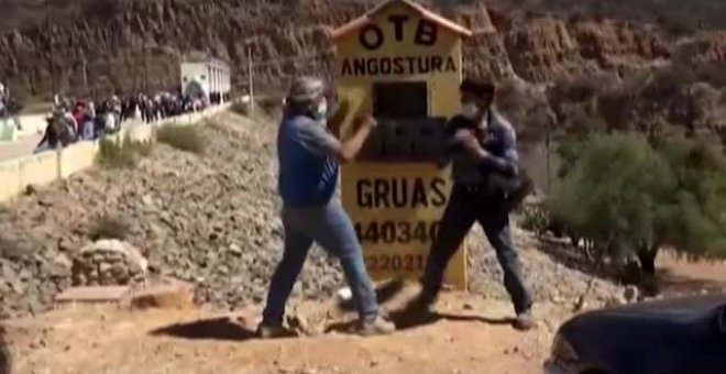 Enfrentamientos por el uso del agua de La Angostura, en Bolivia