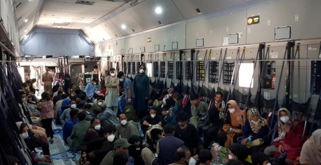 Los talibanes aseguran ahora que permitirán vuelos civiles tras el fin de la evacuación