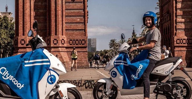 Uber y Cityscoot lanzan su primer servicio de motos compartidas en España