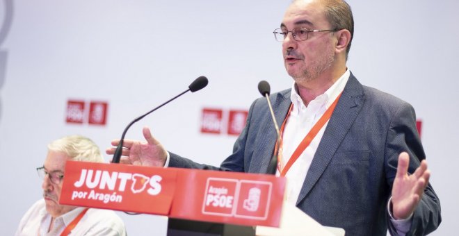 Sánchez y Lambán ensayan la nueva relación con los barones críticos del PSOE