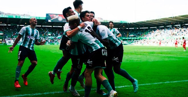 El Racing de Santander suma tres puntos en su estreno liguero frente al Tudelano