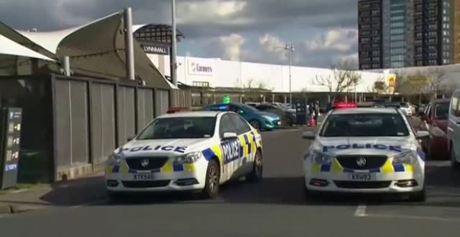 La policía de Nueva Zelanda abate a un terrorista en un supermercado