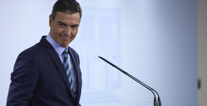 Sánchez anuncia que se aprobará un nuevo paquete de medidas para que el recibo de la luz no impacte en los hogares