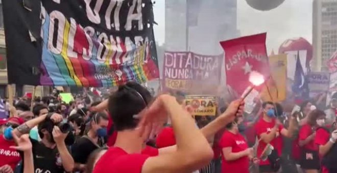 Manifestaciones a favor y en contra de Bolsonaro reúnen a 140.000 personas en Sao Paulo