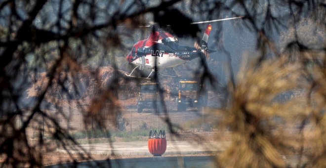 Muere un bombero forestal en las labores de extinción del incendio de Sierra Bermeja