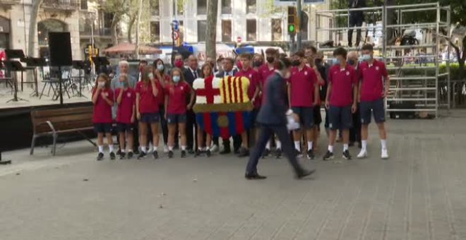 Laporta preside la ofrenda floral del Barça con motivo de la Diada de Cataluña