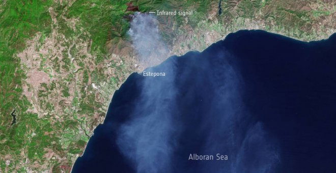 Un satélite capta las dimensiones del incendio de Sierra Bermeja, el séptimo más grande de la década en España