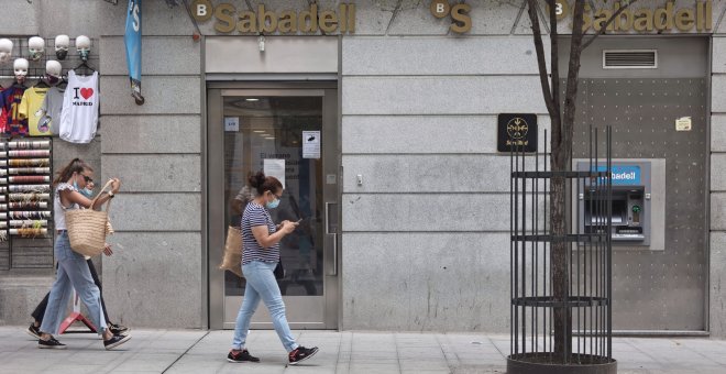 Sabadell deja fuera de su ERE a los mayores de 63 años y a los que están entre 50 y 55