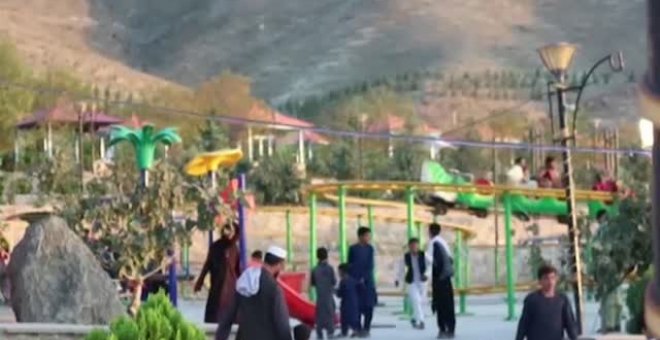 Los parques de atracciones se mantienen abiertos en Kabul tras la invasión talibán