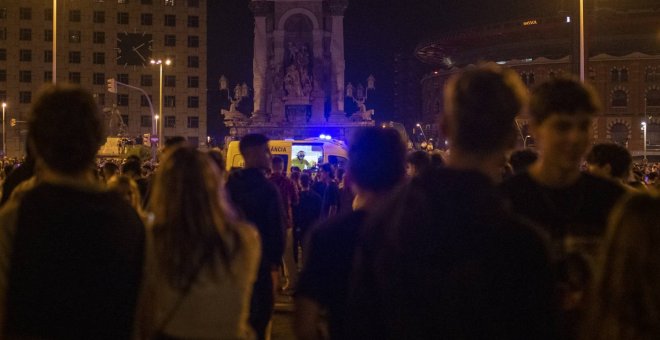 Un macrobotellón de 40.000 personas en Barcelona deja 20 detenidos, 43 heridos y una posible agresión sexual